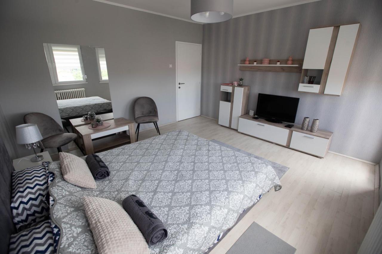 Apartman Danica Суботиця Екстер'єр фото
